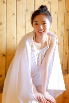 小岛みなみ